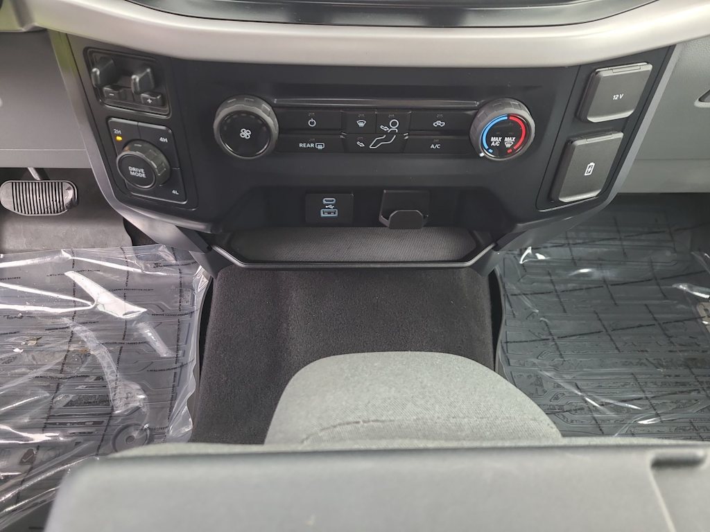 Thumbnail: 2023 Ford F-150 - 29