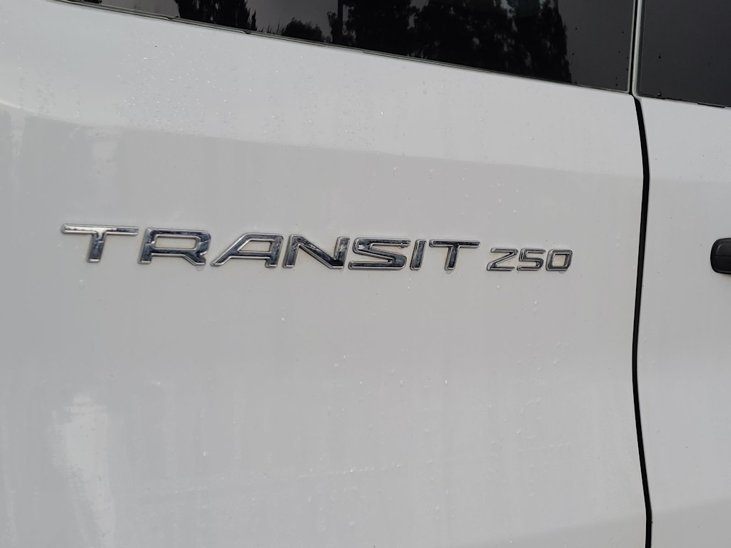 2017 Ford Transit Series 250 8