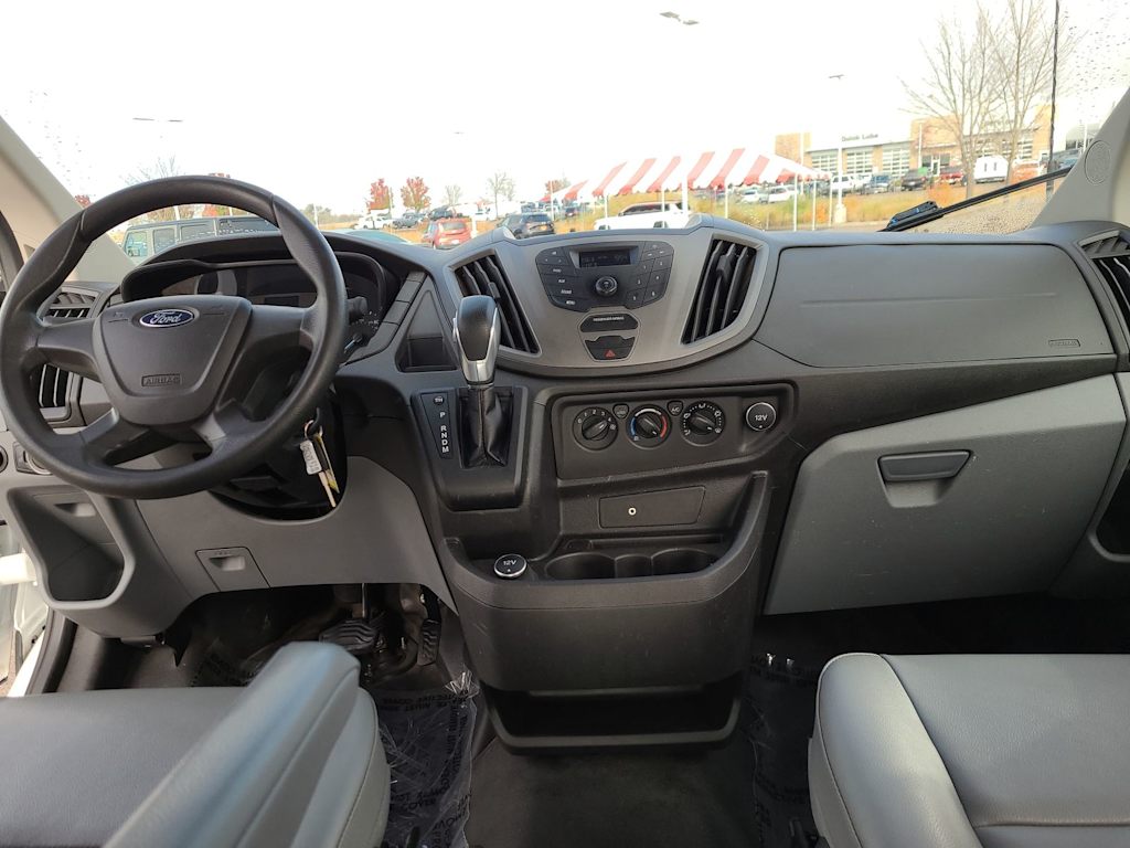 2017 Ford Transit Series 250 3