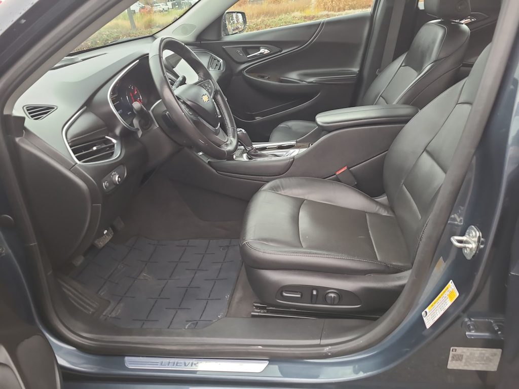 Thumbnail: 2020 Chevrolet Malibu - 11