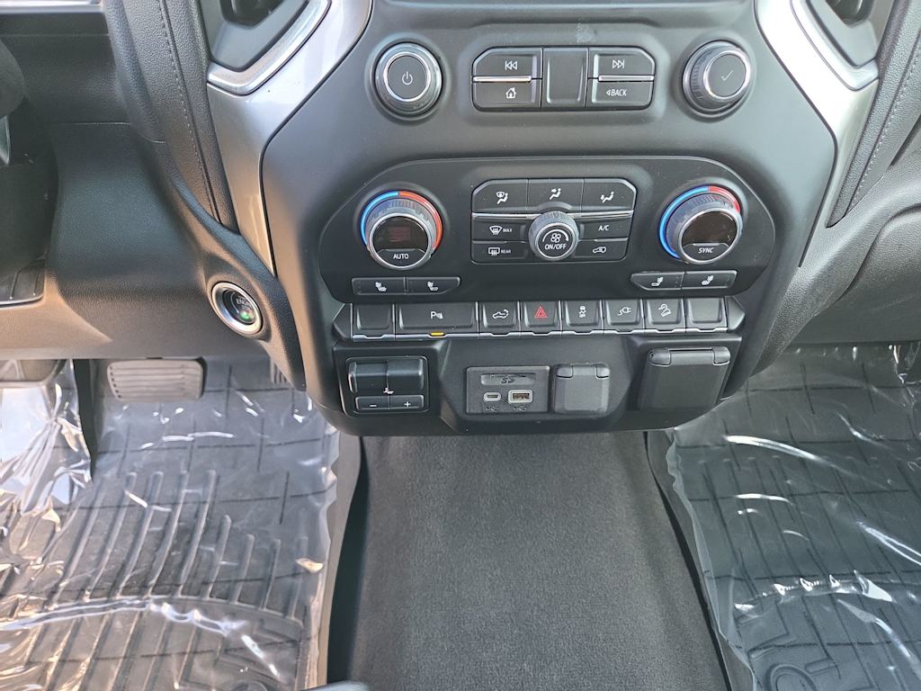 Thumbnail: 2021 Chevrolet Silverado 2500 - 29