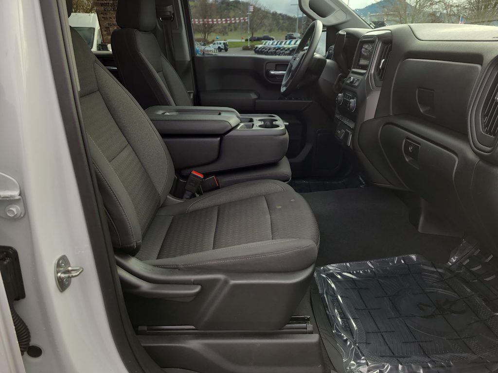 Thumbnail: 2023 Chevrolet Silverado 1500 - 11