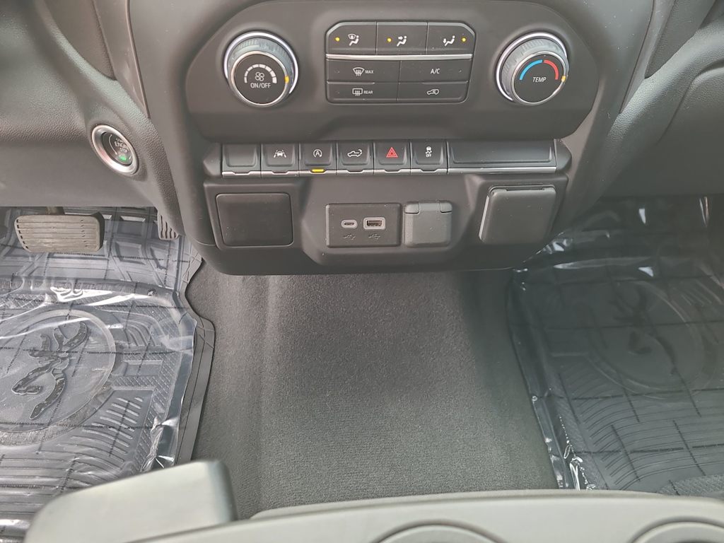 Thumbnail: 2023 Chevrolet Silverado 1500 - 29