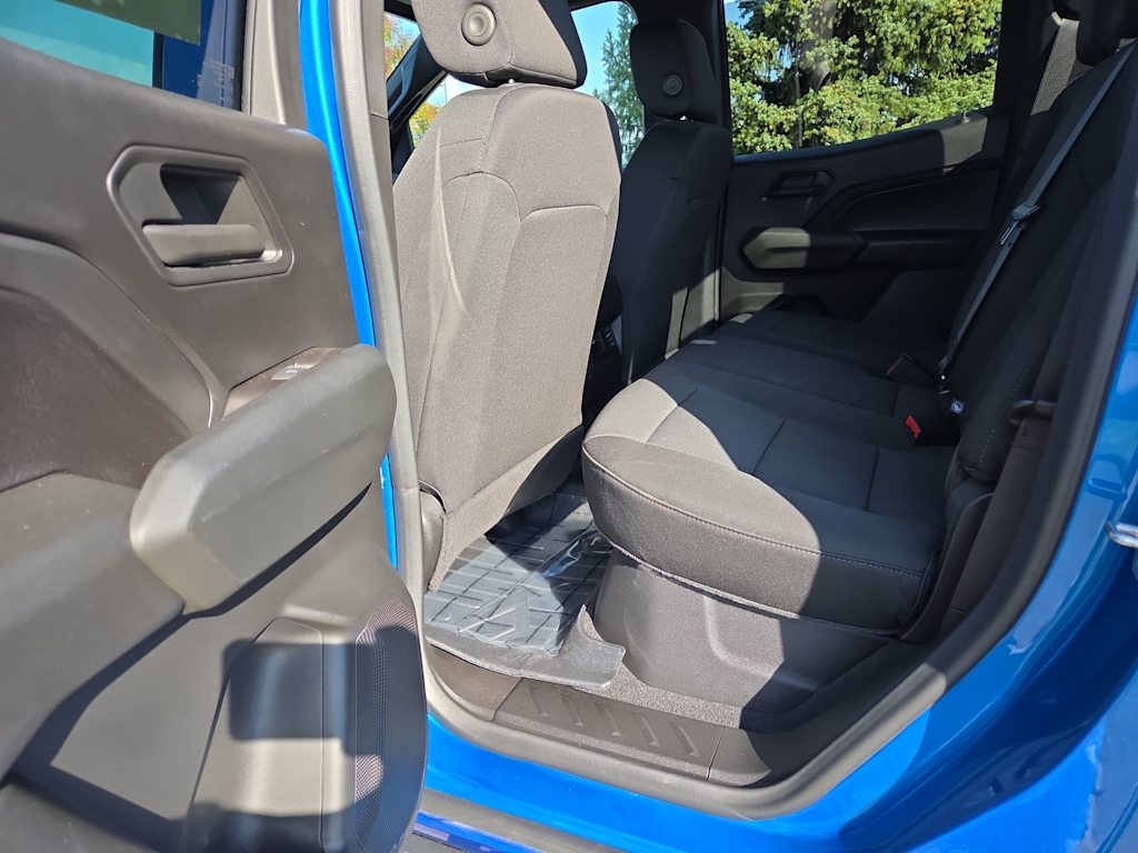 Thumbnail: 2024 Chevrolet Colorado - 11
