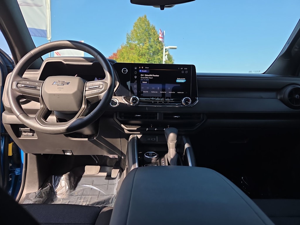 Thumbnail: 2024 Chevrolet Colorado - 2