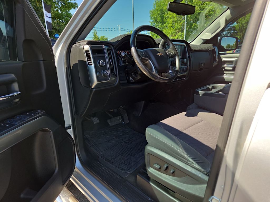 Thumbnail: 2018 Chevrolet Silverado 1500 - 21