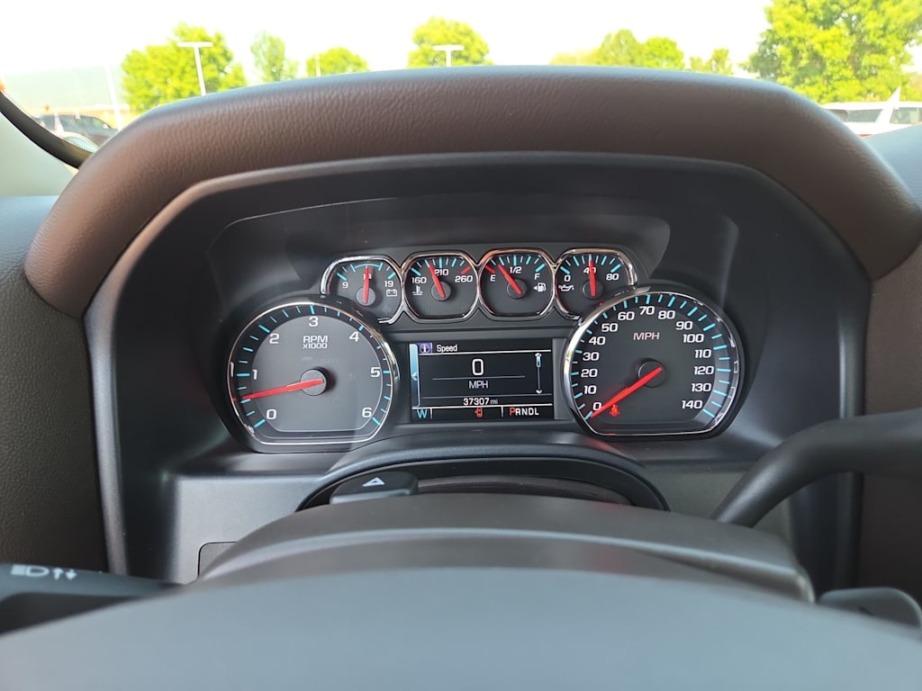 Thumbnail: 2017 Chevrolet Silverado 1500 - 13