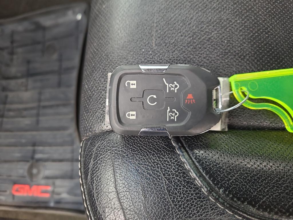 Thumbnail: 2015 GMC Yukon XL - 16