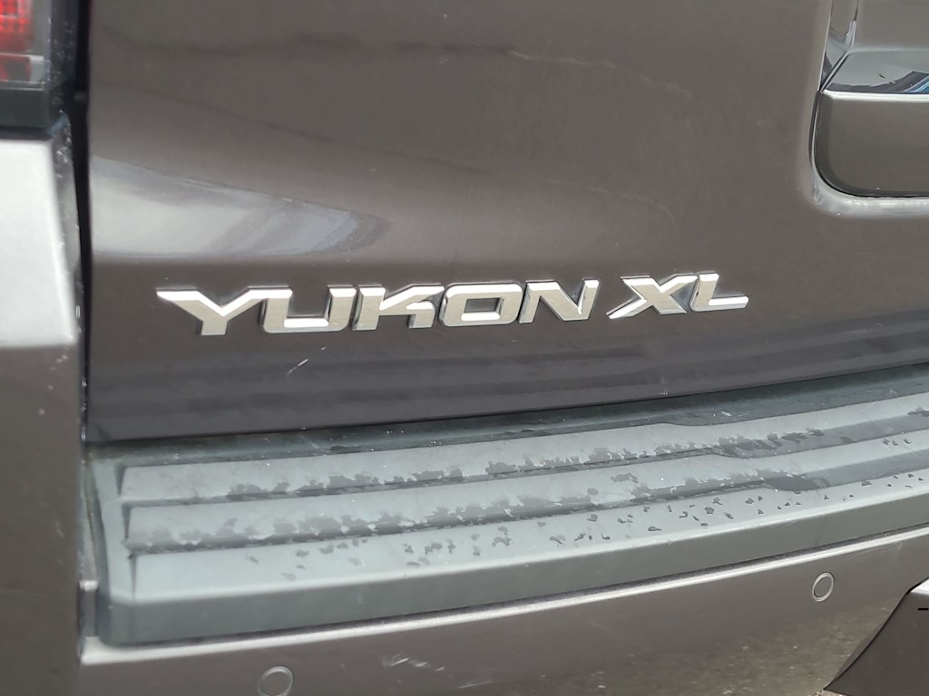 Thumbnail: 2015 GMC Yukon XL - 7