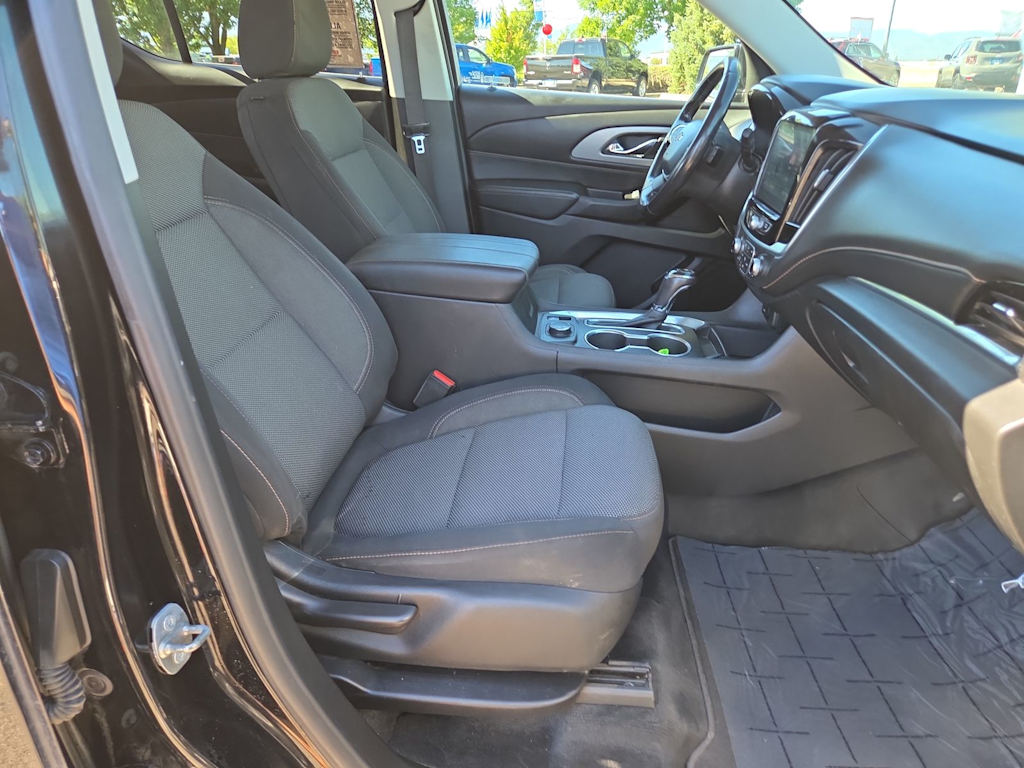 Thumbnail: 2020 Chevrolet Traverse - 12