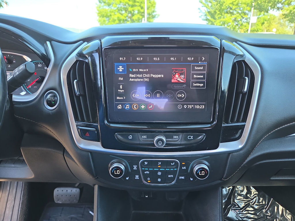 Thumbnail: 2020 Chevrolet Traverse - 14