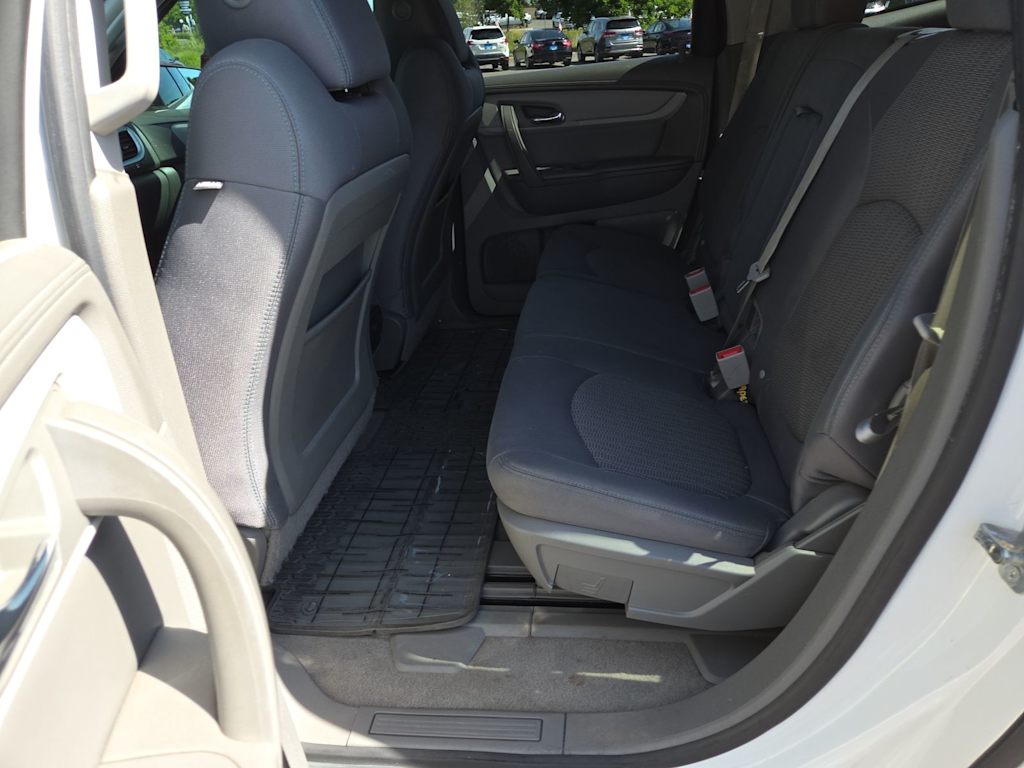 Thumbnail: 2015 Chevrolet Traverse - 28