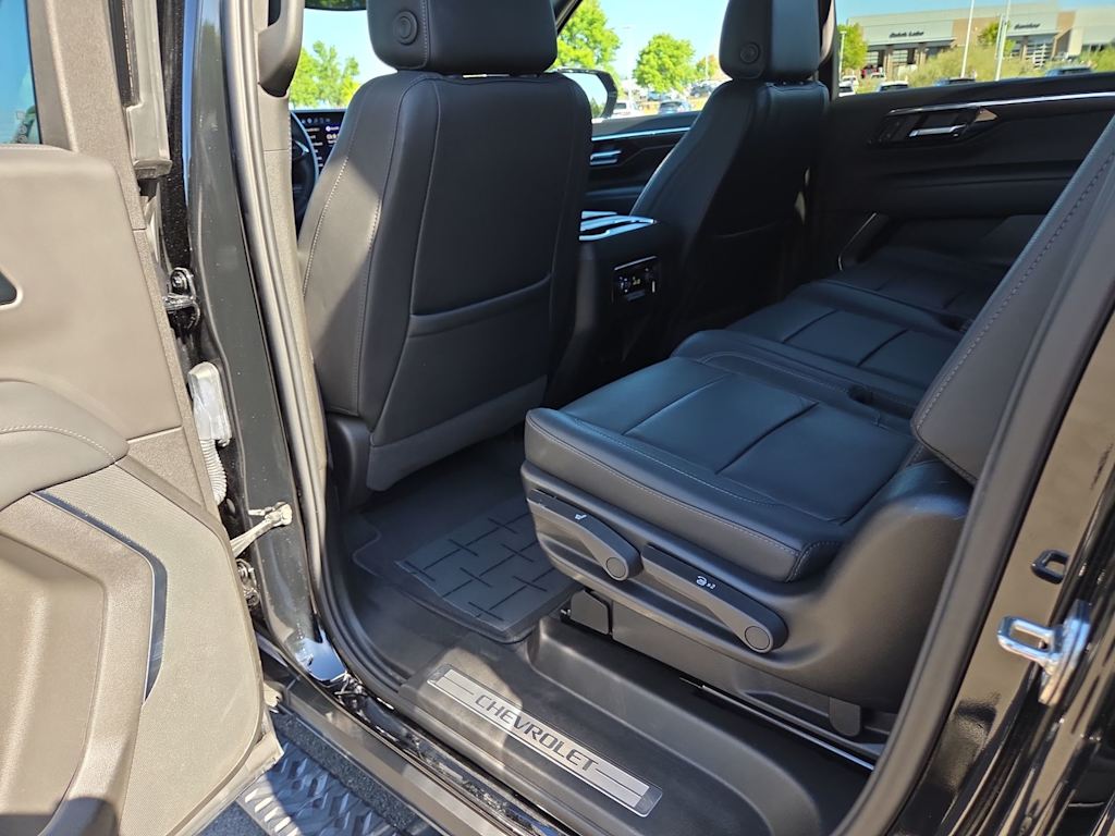 Thumbnail: 2025 Chevrolet Suburban - 11