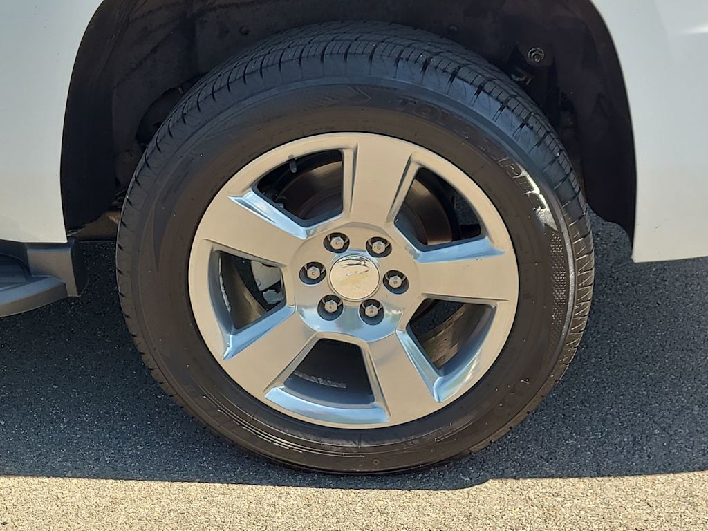 Thumbnail: 2019 Chevrolet Tahoe - 8