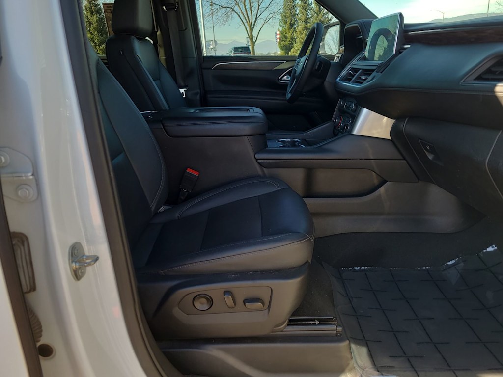 Thumbnail: 2022 Chevrolet Suburban - 12