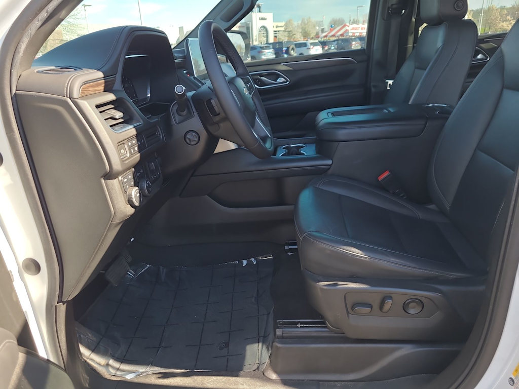 Thumbnail: 2022 Chevrolet Suburban - 11