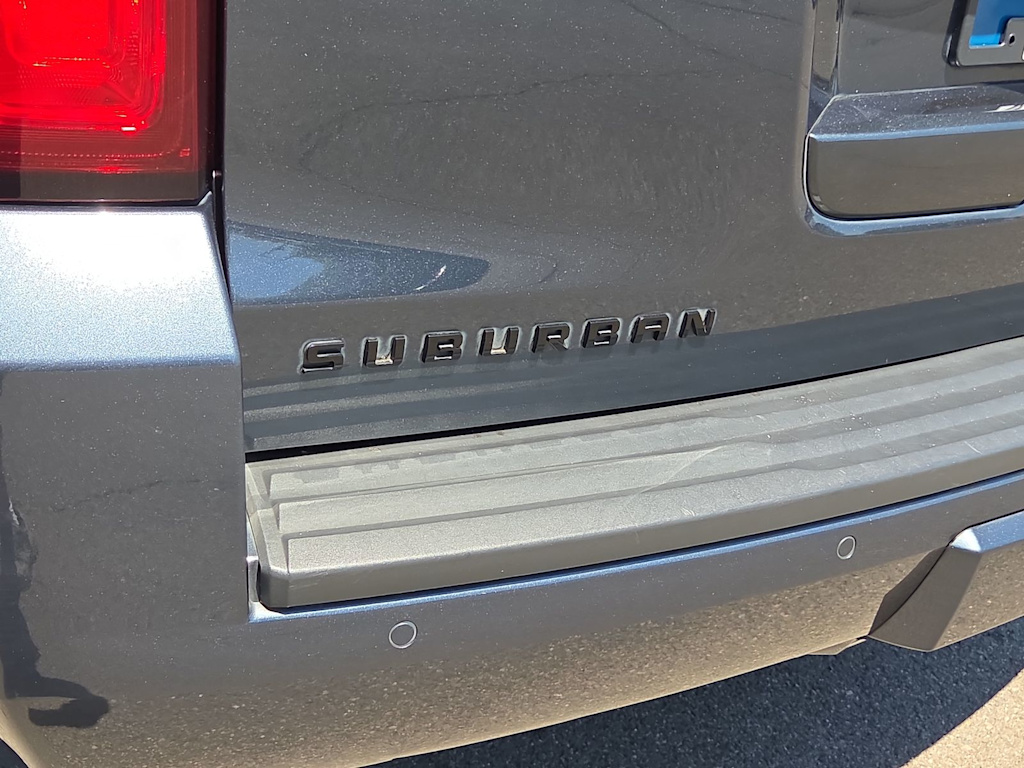 Thumbnail: 2019 Chevrolet Suburban - 7