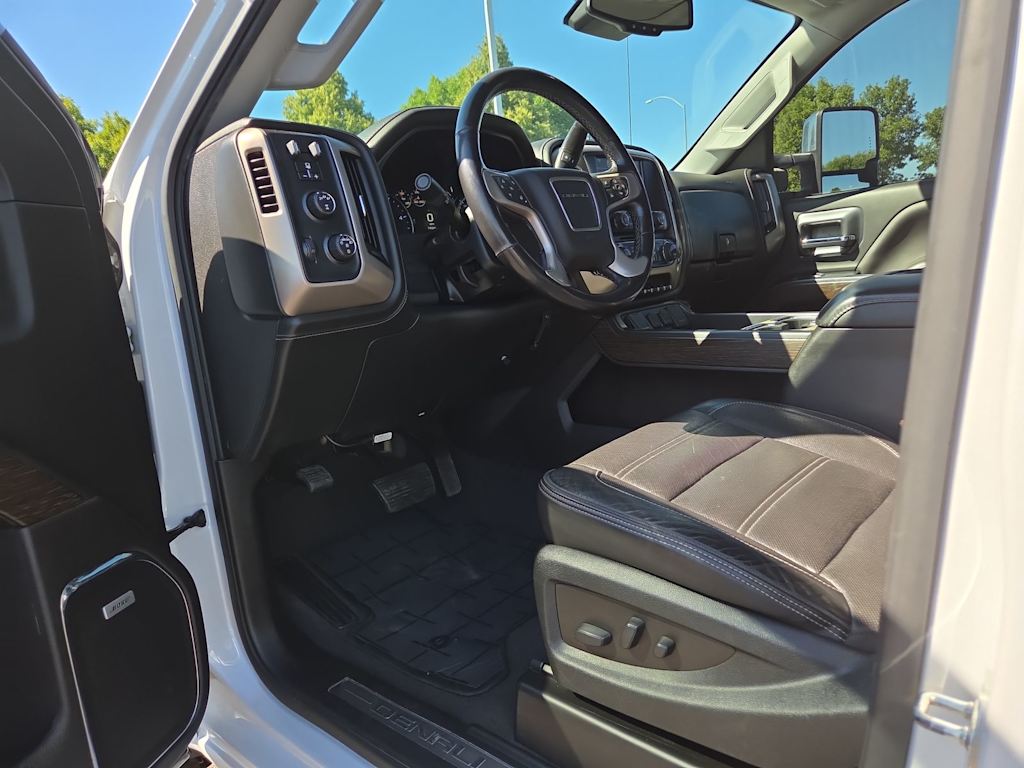 Thumbnail: 2019 GMC Sierra 2500 - 9