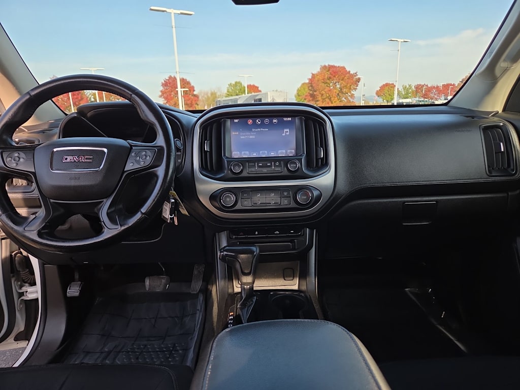 Thumbnail: 2016 GMC Canyon - 10