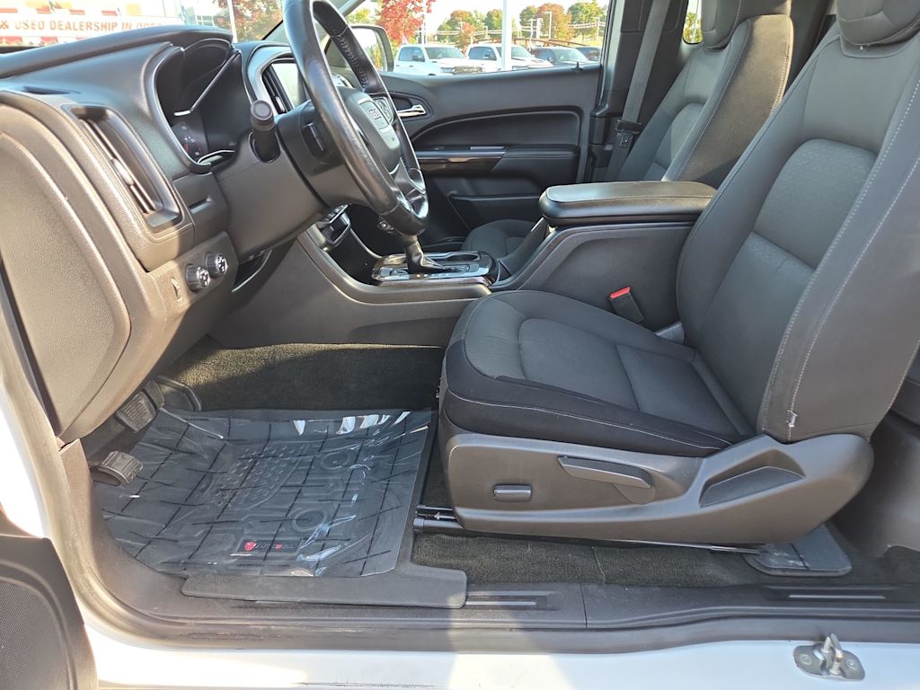 Thumbnail: 2016 GMC Canyon - 11