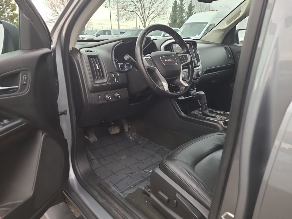 Thumbnail: 2018 GMC Canyon - 2