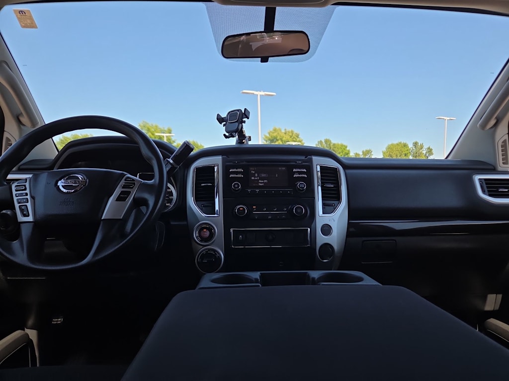 Thumbnail: 2018 Nissan Titan - 2