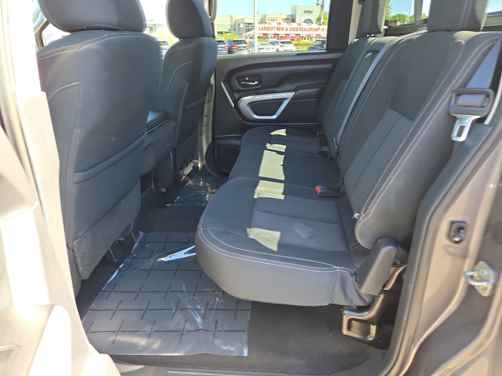 Thumbnail: 2018 Nissan Titan - 27
