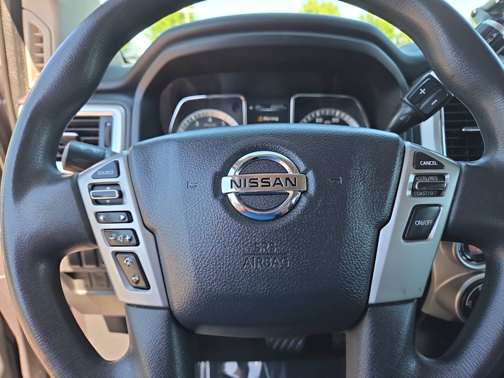 Thumbnail: 2018 Nissan Titan - 28