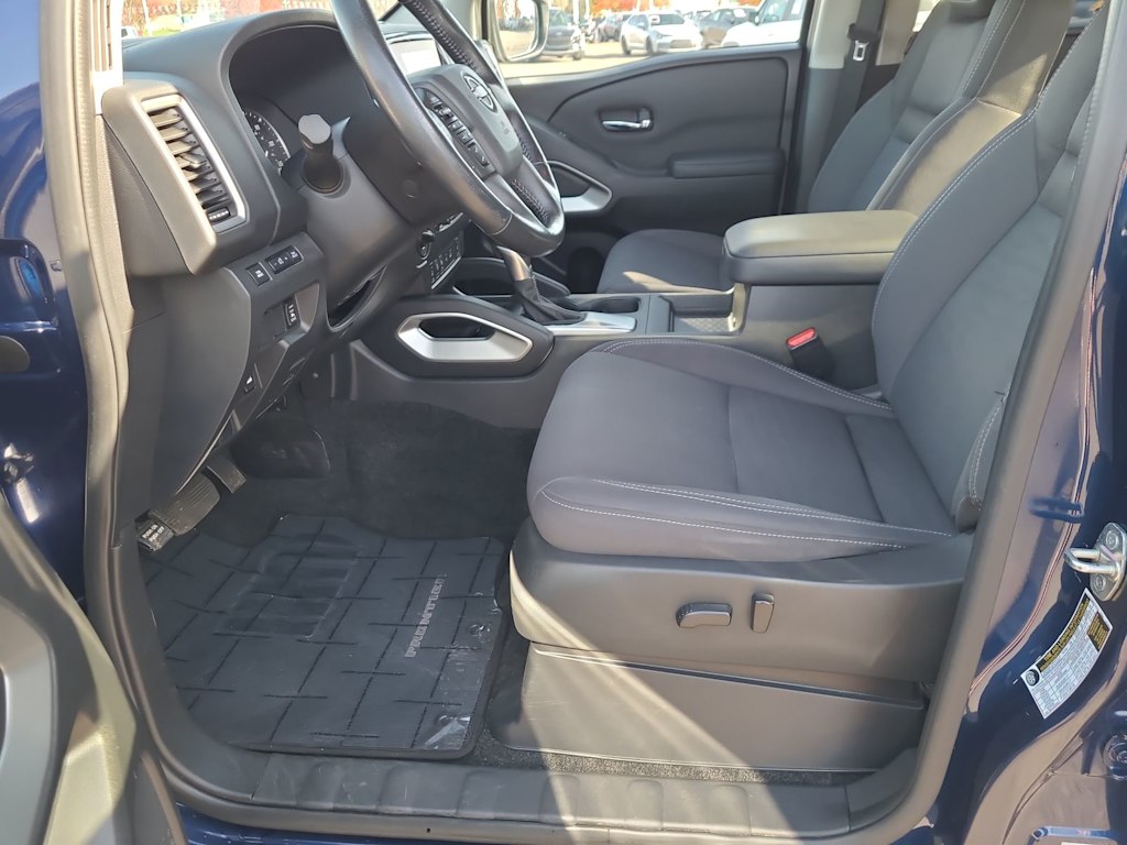 Thumbnail: 2023 Nissan Frontier - 10