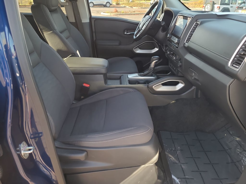 Thumbnail: 2023 Nissan Frontier - 11