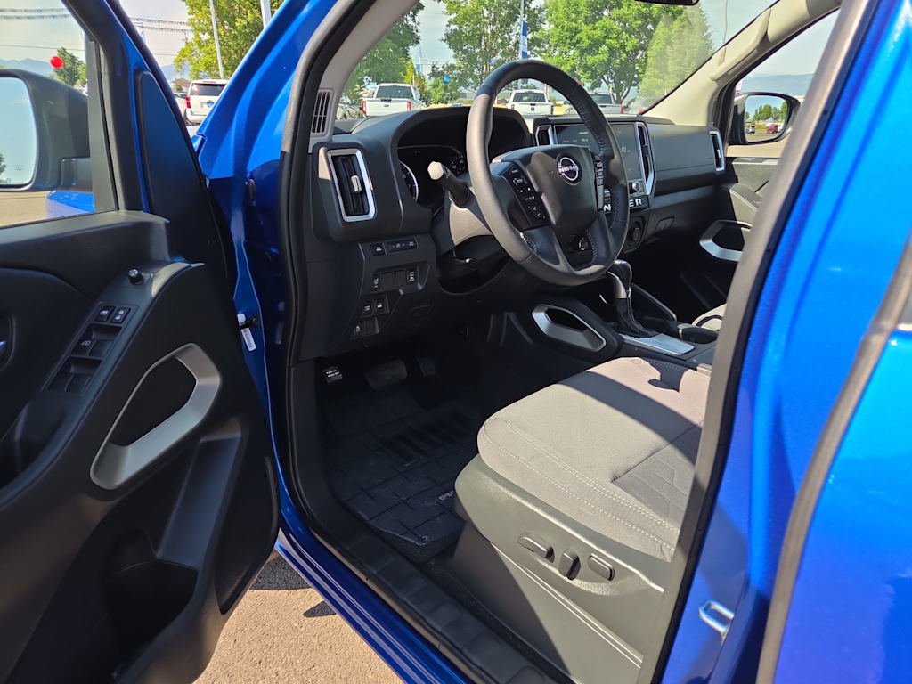 Thumbnail: 2025 Nissan Frontier - 23