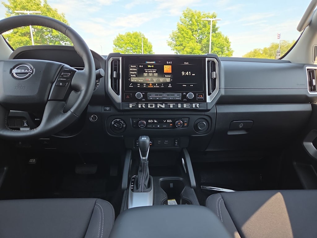 Thumbnail: 2025 Nissan Frontier - 2