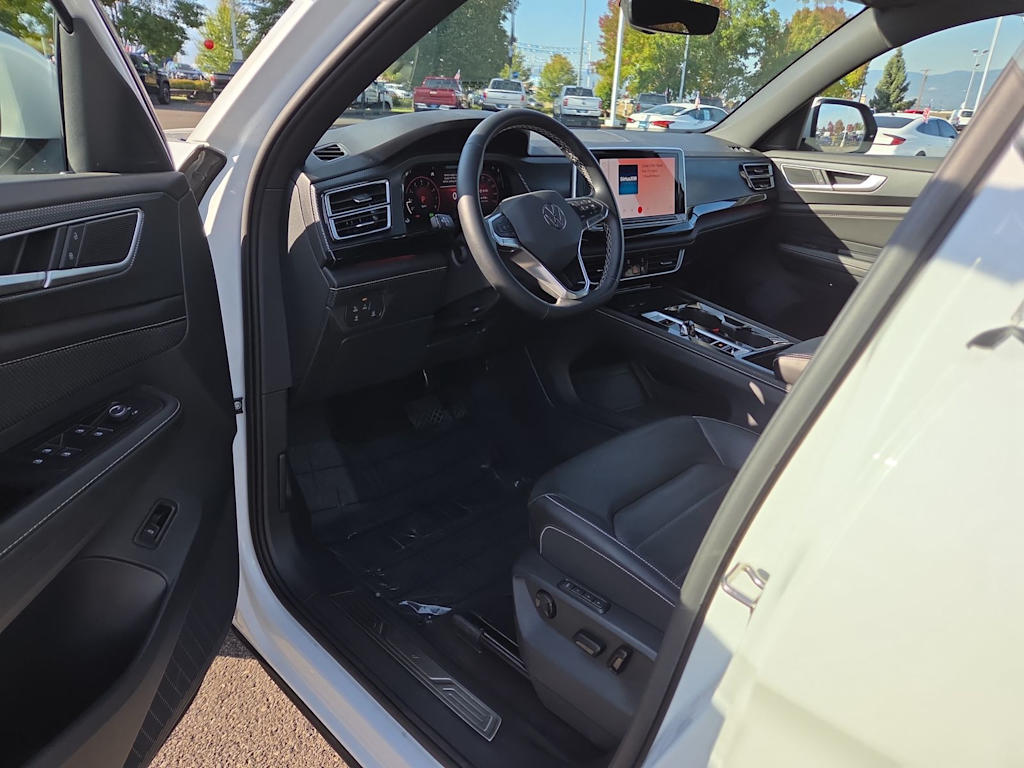 Thumbnail: 2025 Volkswagen Atlas - 22