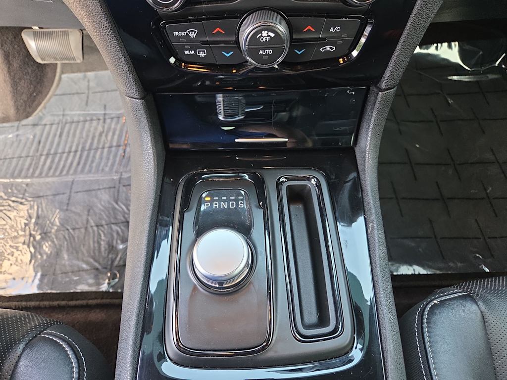 Thumbnail: 2018 Chrysler 300 - 13