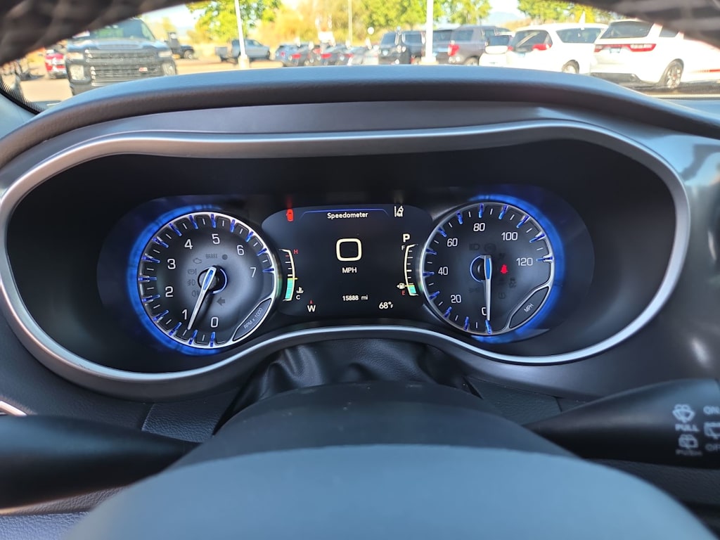 Thumbnail: 2025 Chrysler Pacifica - 15