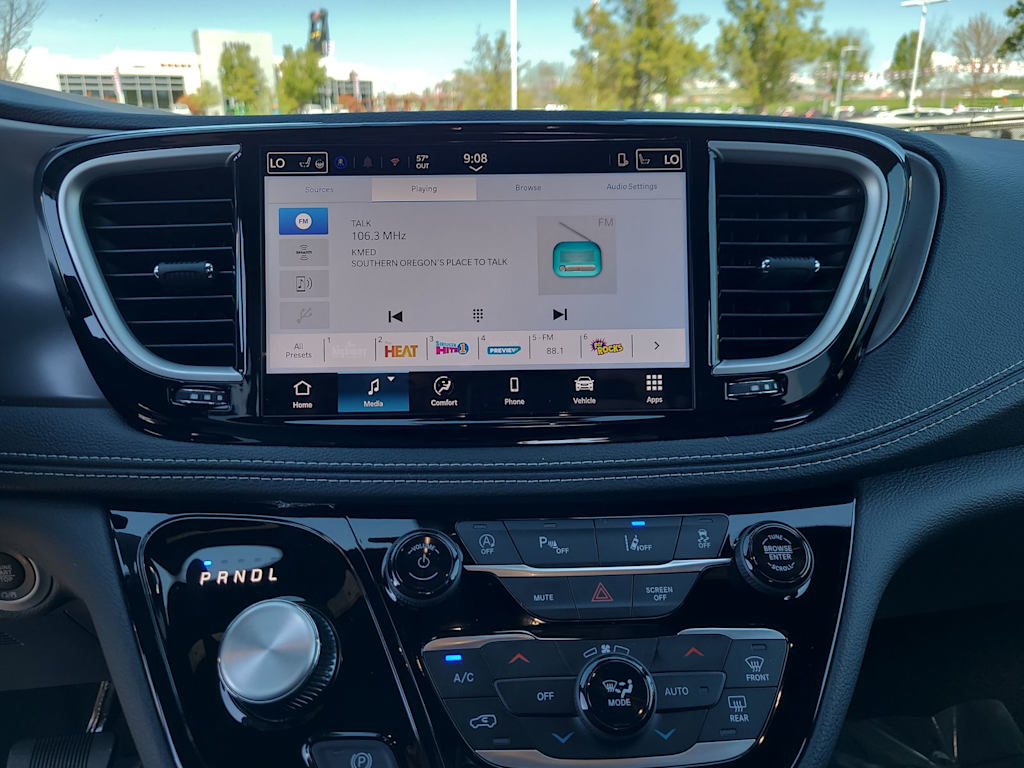Thumbnail: 2026 Chrysler Pacifica - 13