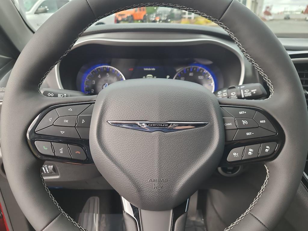 Thumbnail: 2026 Chrysler Pacifica - 28