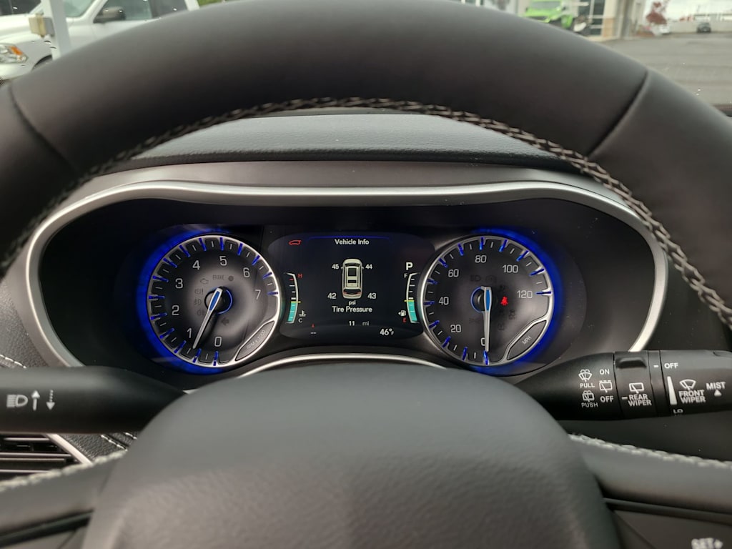 Thumbnail: 2026 Chrysler Pacifica - 14