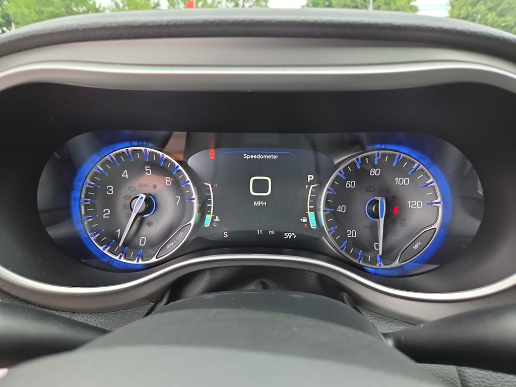 Thumbnail: 2027 Chrysler Pacifica - 15