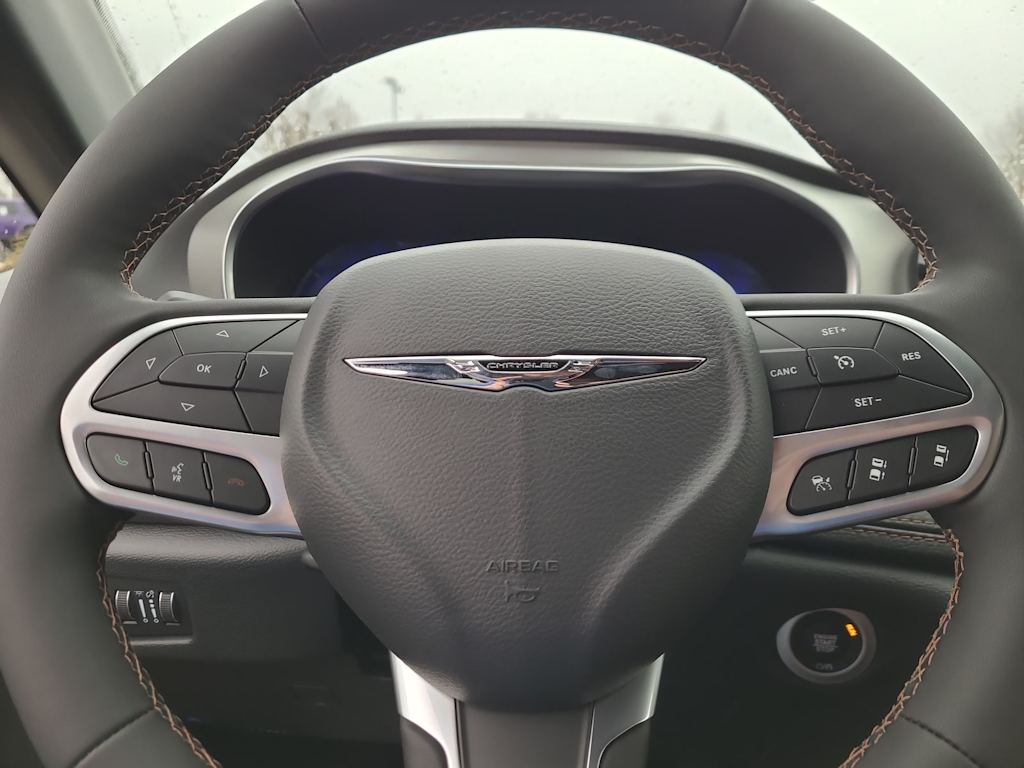 Thumbnail: 2026 Chrysler Pacifica - 28