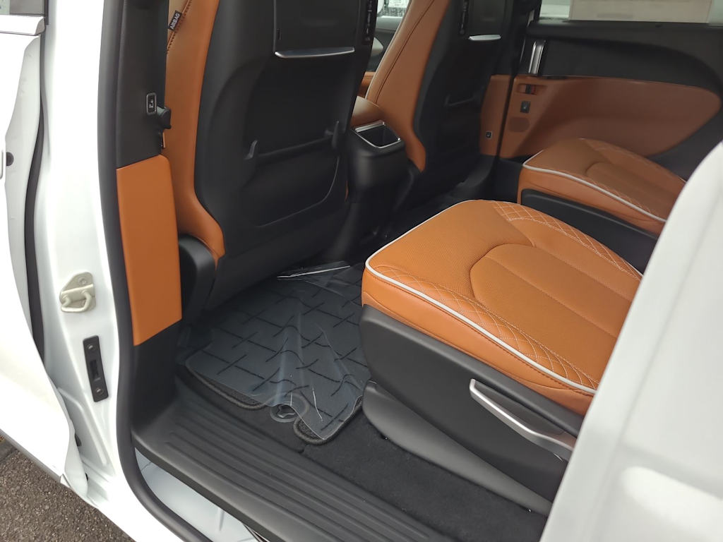 Thumbnail: 2026 Chrysler Pacifica - 12