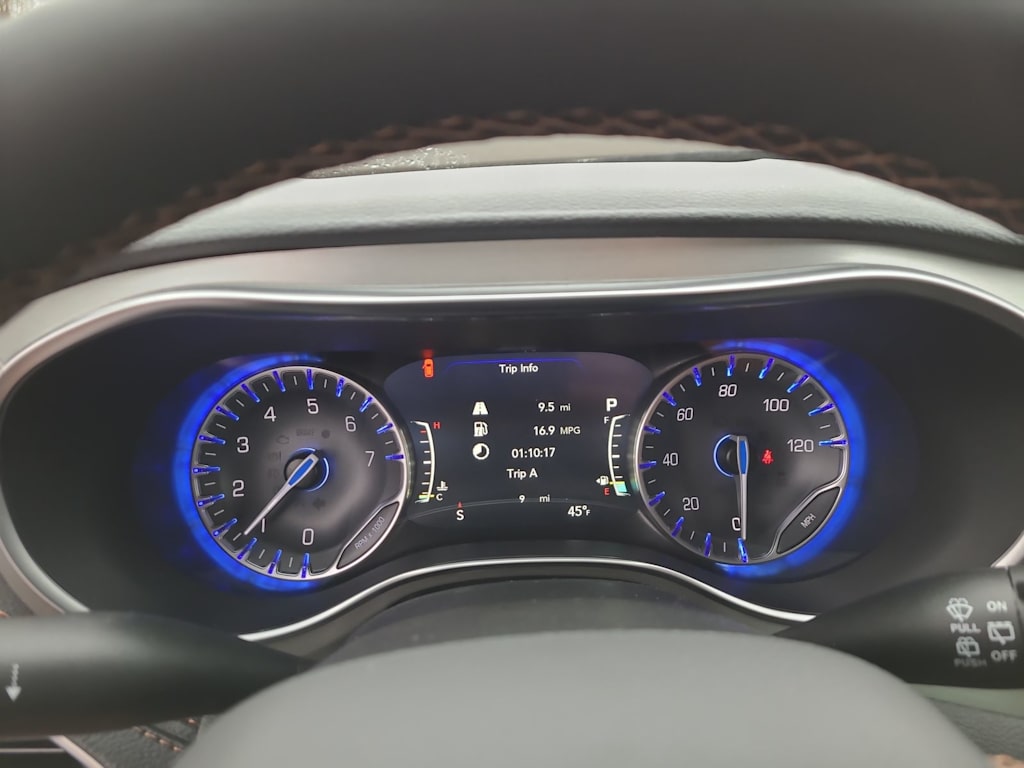 Thumbnail: 2026 Chrysler Pacifica - 14