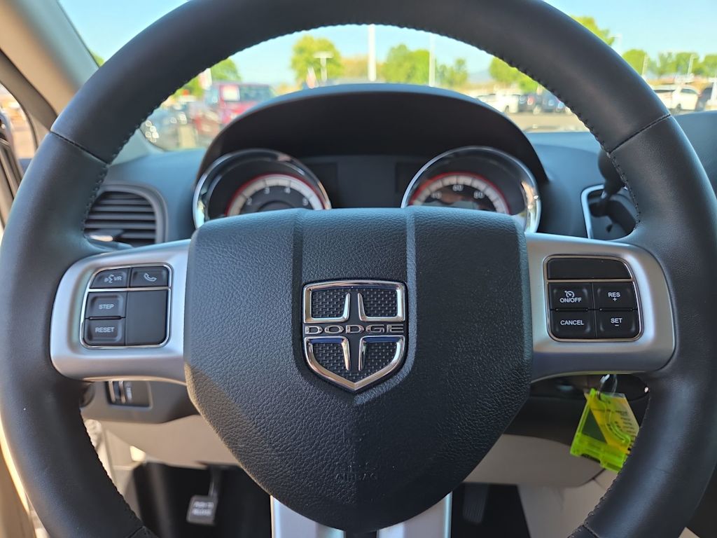 Thumbnail: 2017 Dodge Grand Caravan - 13