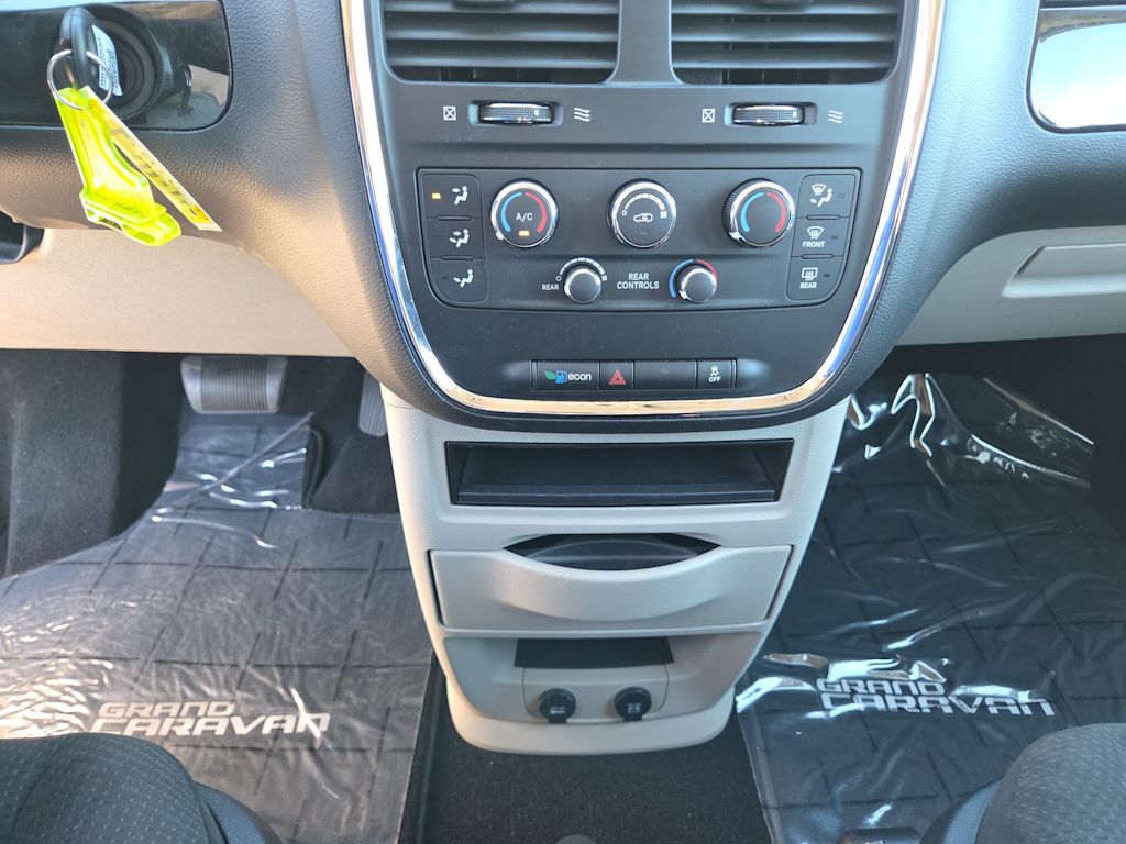 Thumbnail: 2017 Dodge Grand Caravan - 29