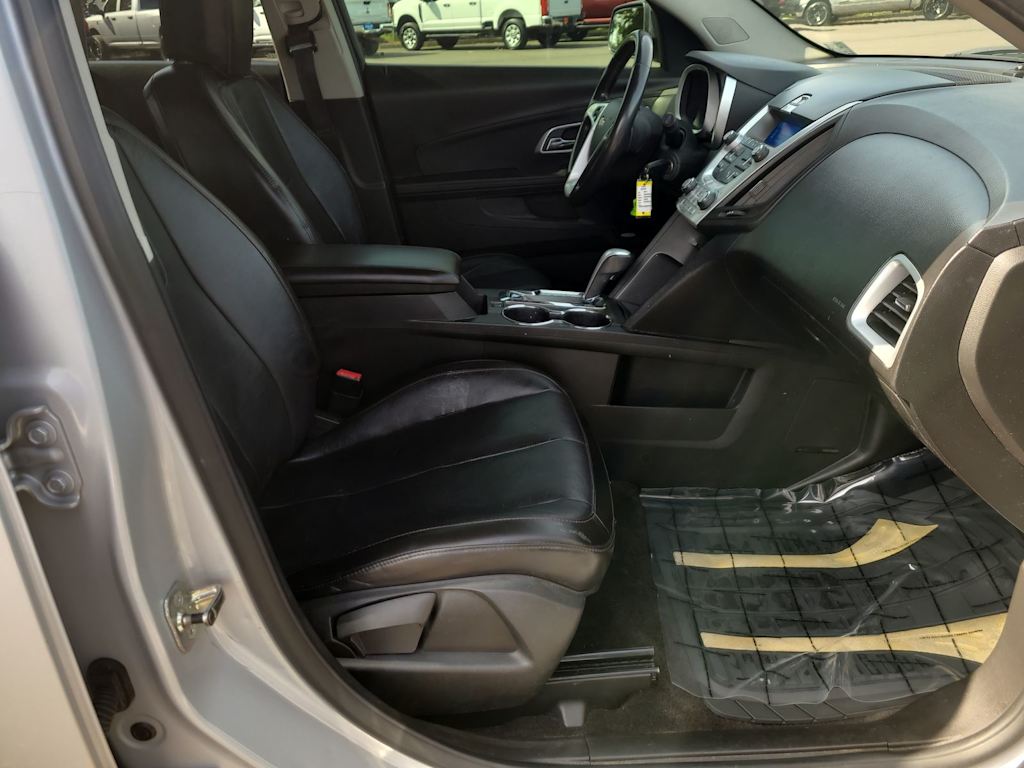 Thumbnail: 2011 Chevrolet Equinox - 12