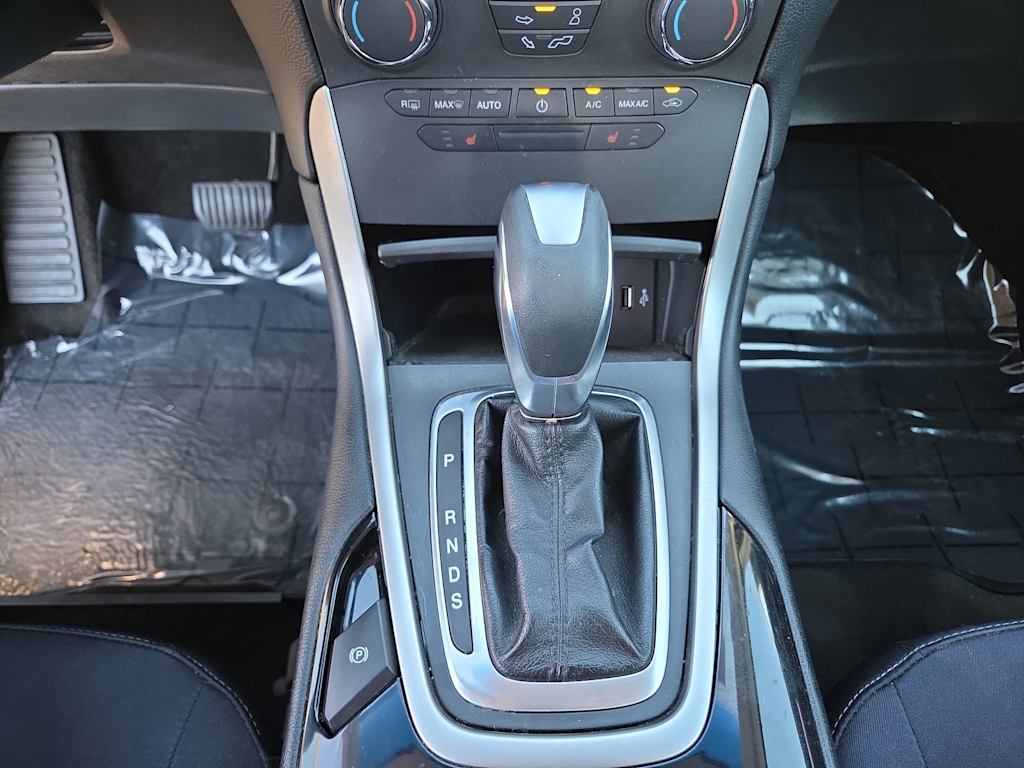 Thumbnail: 2018 Ford Edge - 14