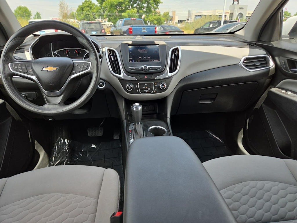 Thumbnail: 2020 Chevrolet Equinox - 10
