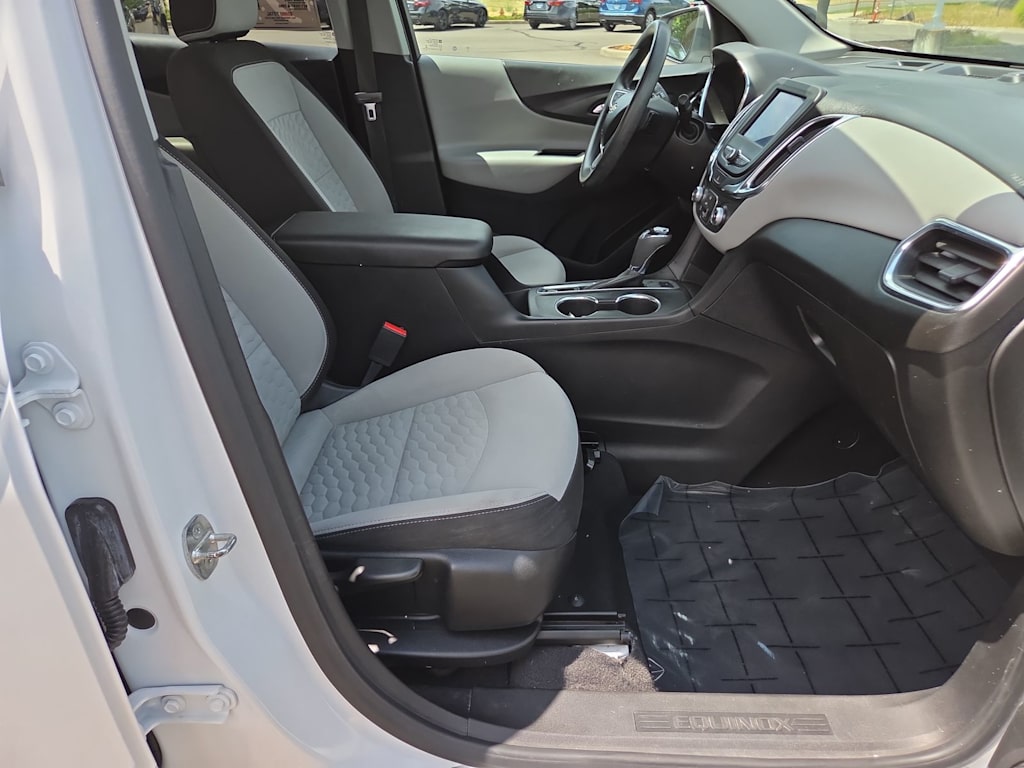 Thumbnail: 2020 Chevrolet Equinox - 12