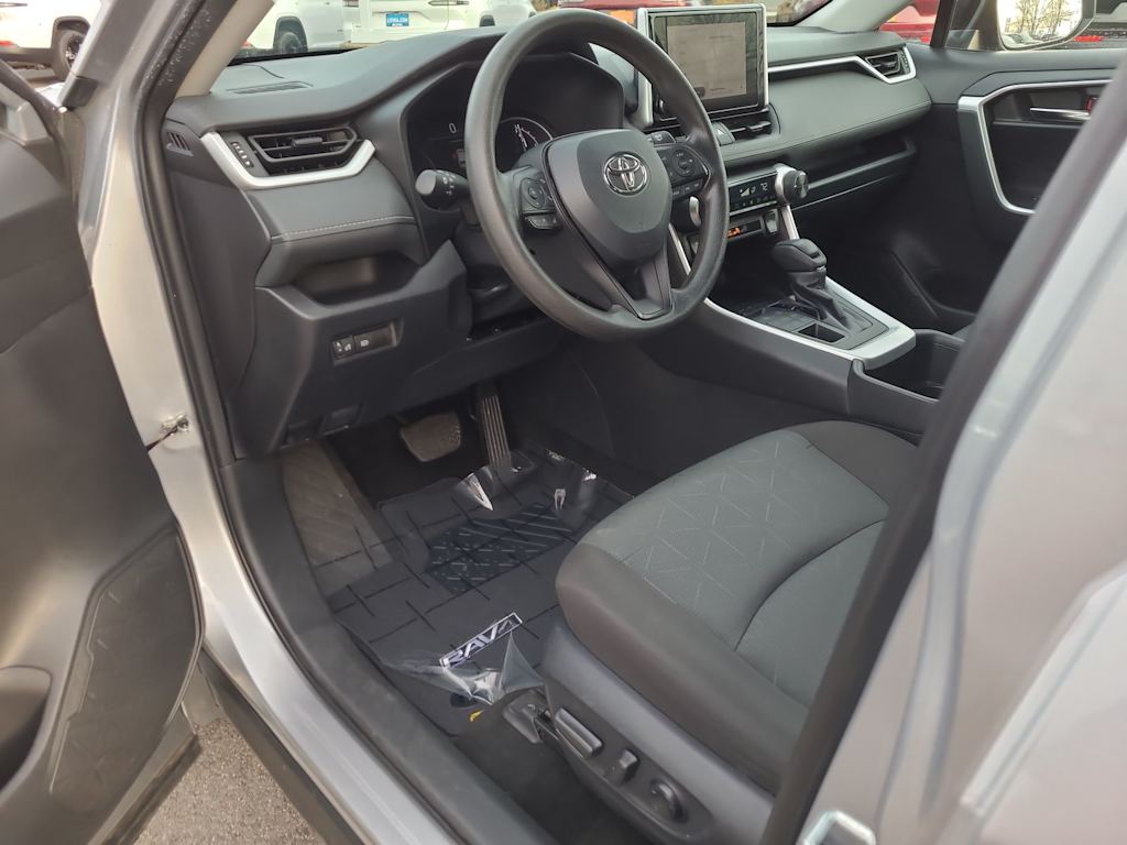 Thumbnail: 2024 Toyota RAV4 - 10