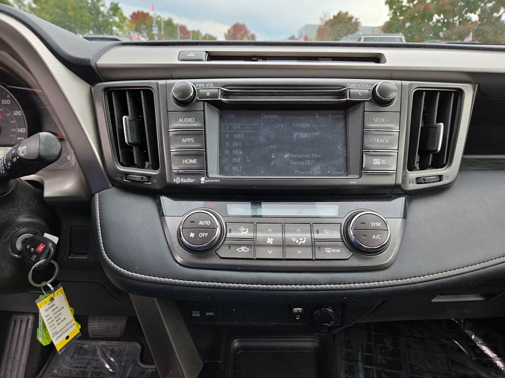 Thumbnail: 2015 Toyota RAV4 - 13